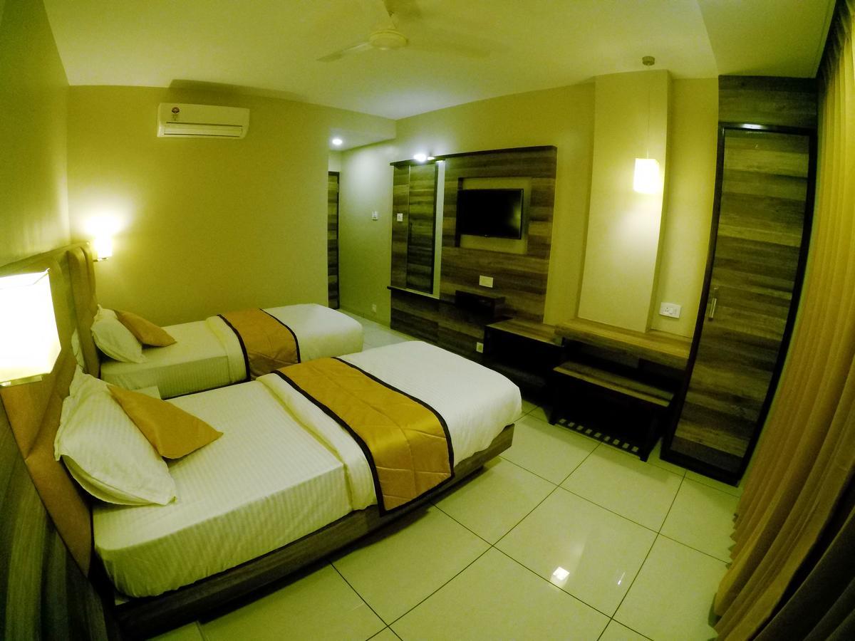 Hotel Ahmedabad Inn 외부 사진