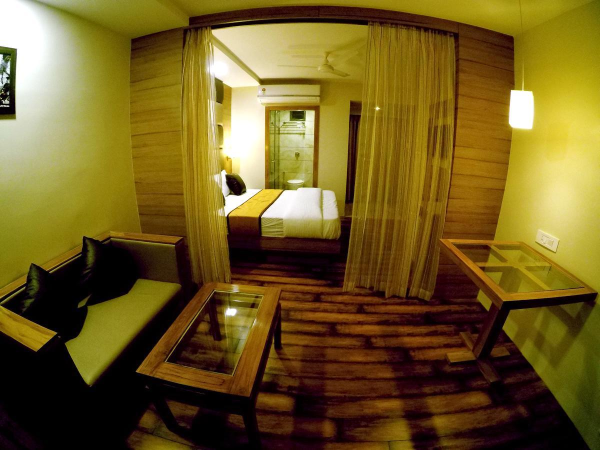 Hotel Ahmedabad Inn 외부 사진
